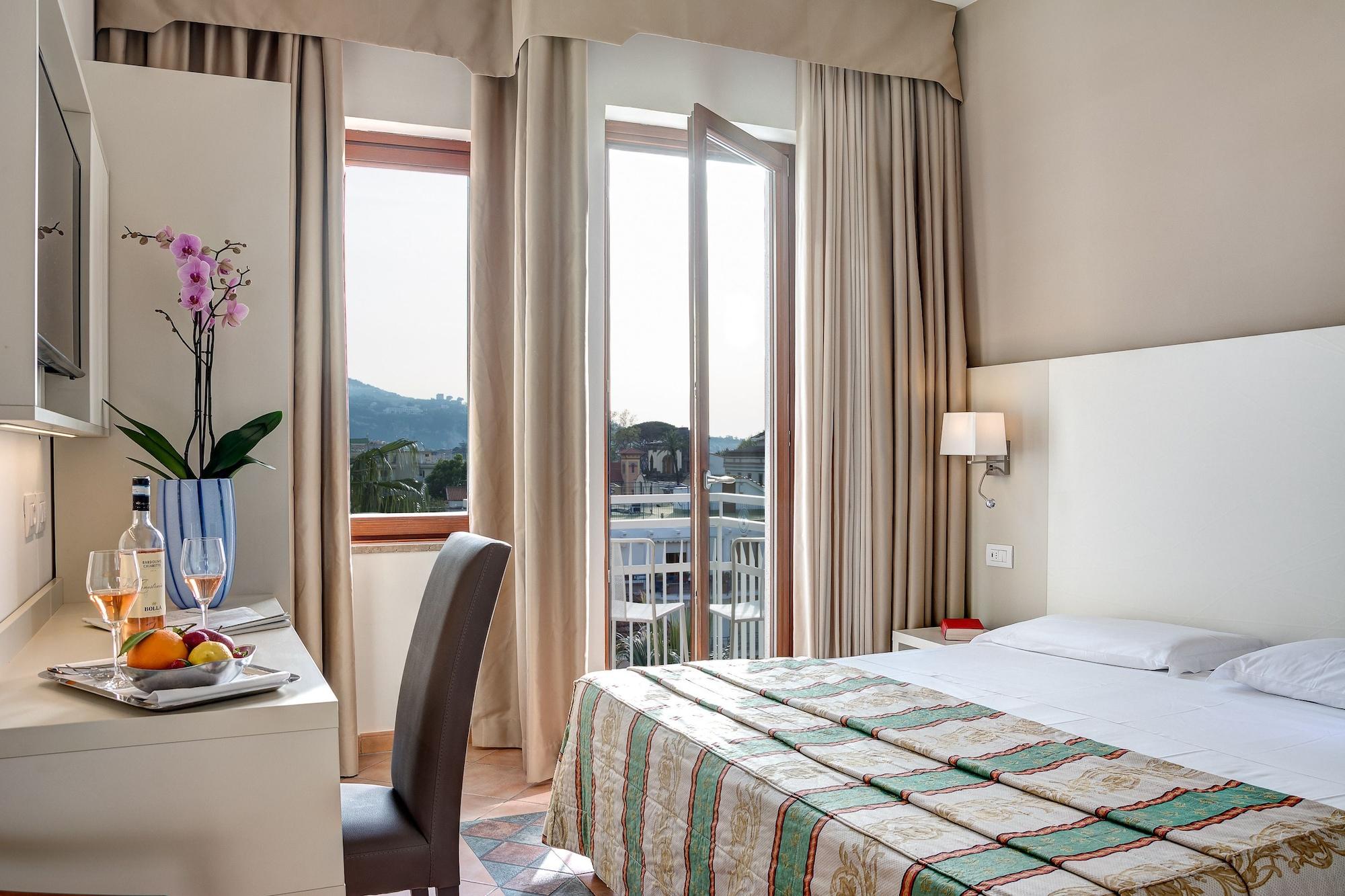 Hotel Caravel Sant'Agnello Εξωτερικό φωτογραφία